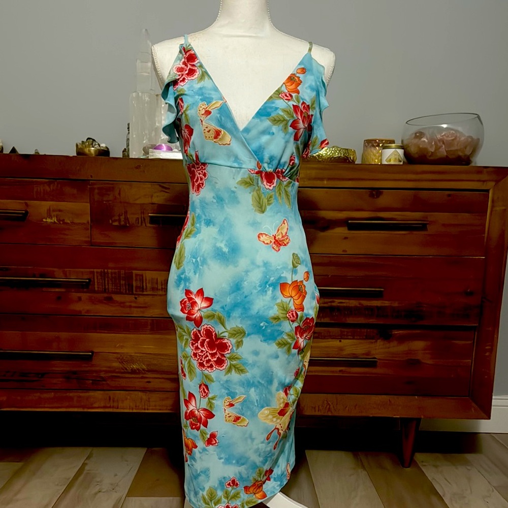 Floral Aqua  Sleeveless Dress size small women’s worn once to a special occasion